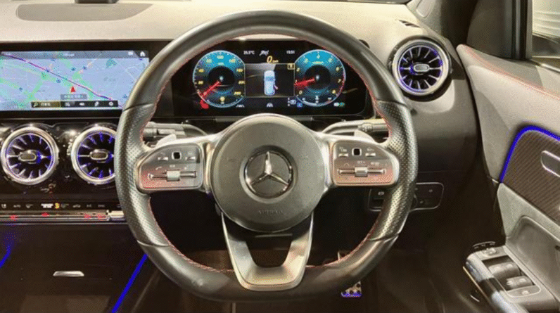 Mercedes-Benz (RHD) GLA 180 AMG 2021 White