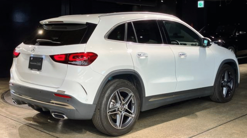 Mercedes-Benz (RHD) GLA 180 AMG 2021 White