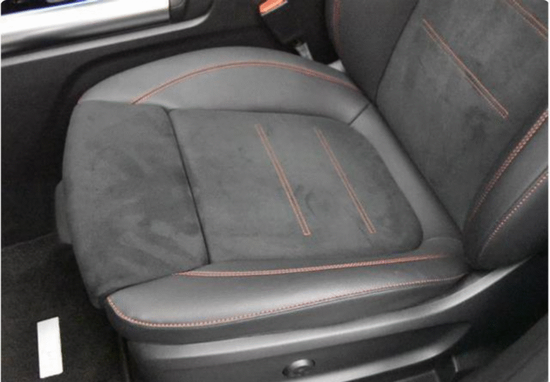 Mercedes-Benz (RHD) GLA200D 4-Matic AMG 2023 White