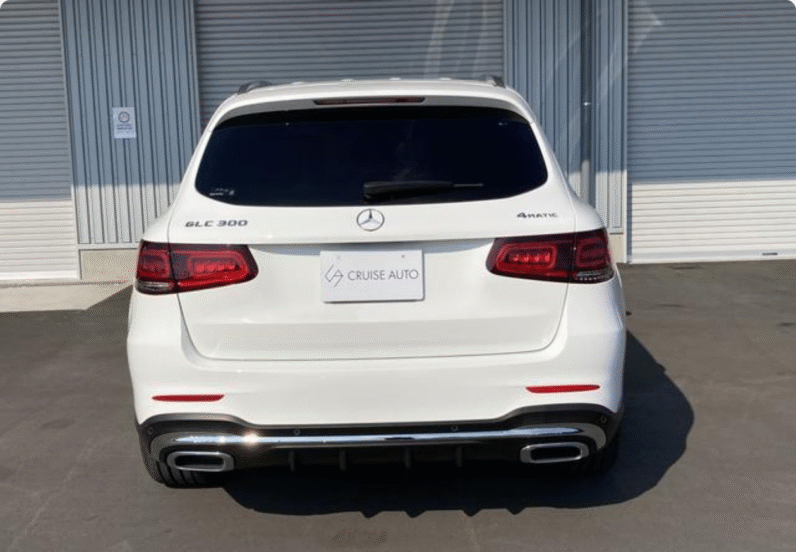 Mercedes-Benz (RHD) GLC300 4-Matic AMG 2021 White
