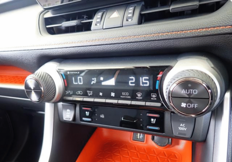 Toyota RAV4 Hybrid Adventure 2025