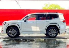 Toyota Land Cruiser ZX 2025